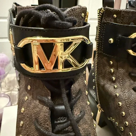 Michael Kors Women's Kincaid Brown Ankle Boots- size 7 - Picture 8 of 11